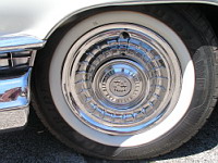 Cadillac Eldorado Biarritz, de 1959 (photo prise a Tassin, 07-2012) (01)